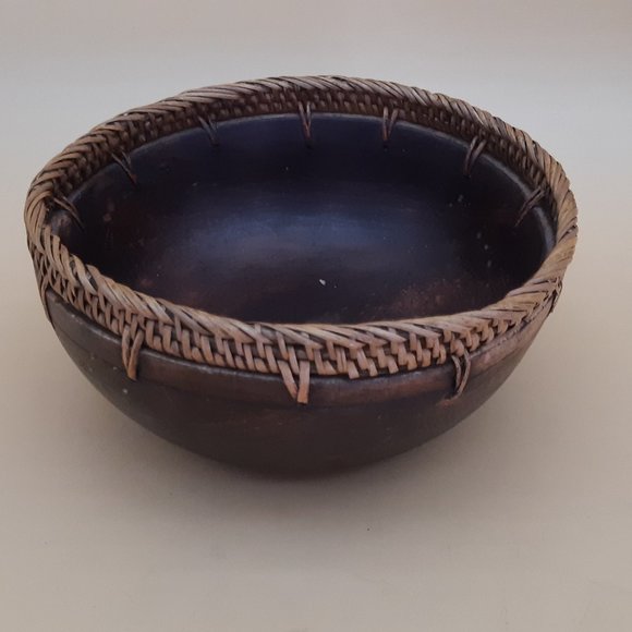 3 wood and Rattan Bowls Plus Coasters - Picture 5 of 11